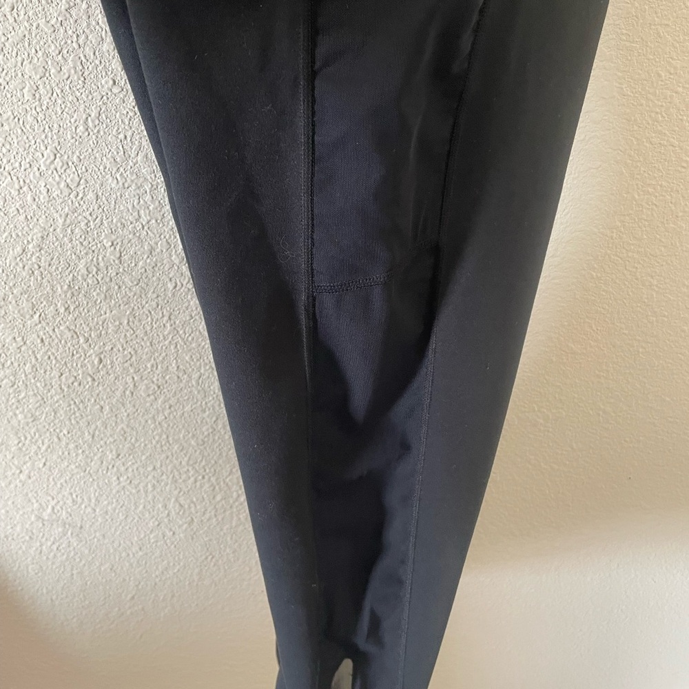 Fabletics Women's Black Leggings With Mesh Legs 7/8